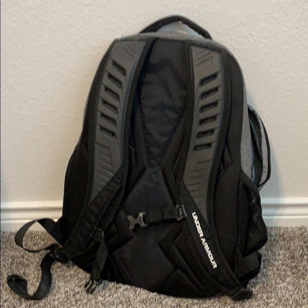 UnderArmour Backpack - Picture 3 of 3